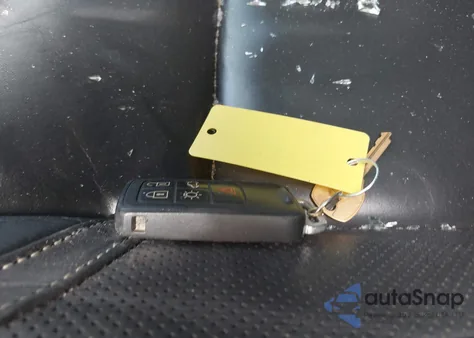 2015 Volvo Xc60 T6 R-Design Platinum из США, поврежденный, VIN YV4902RSXF2665313